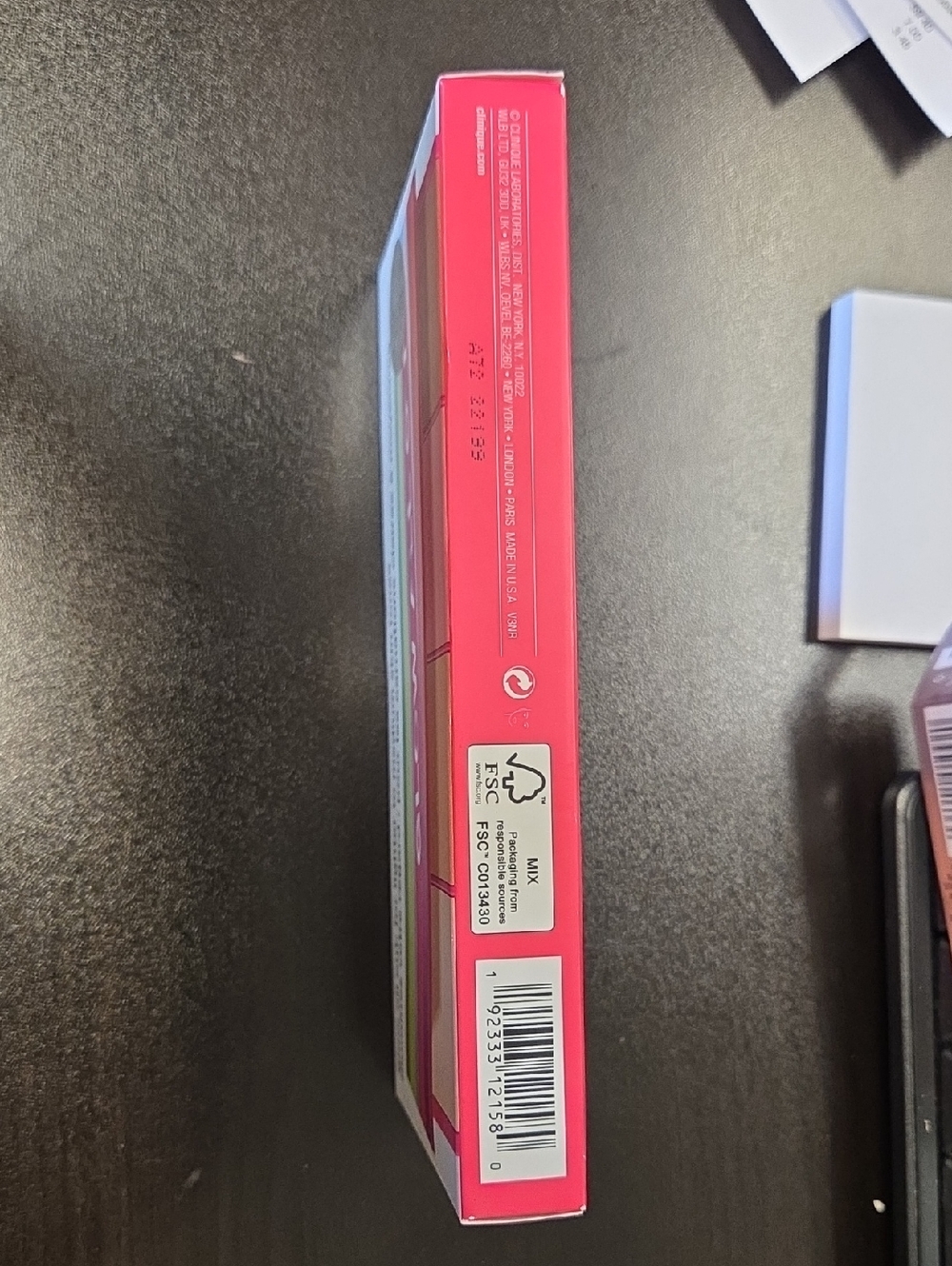 Clinque Glow all Out Limited Edition Face Palette for Light to Medium Skin NWT - Picture 8 of 8